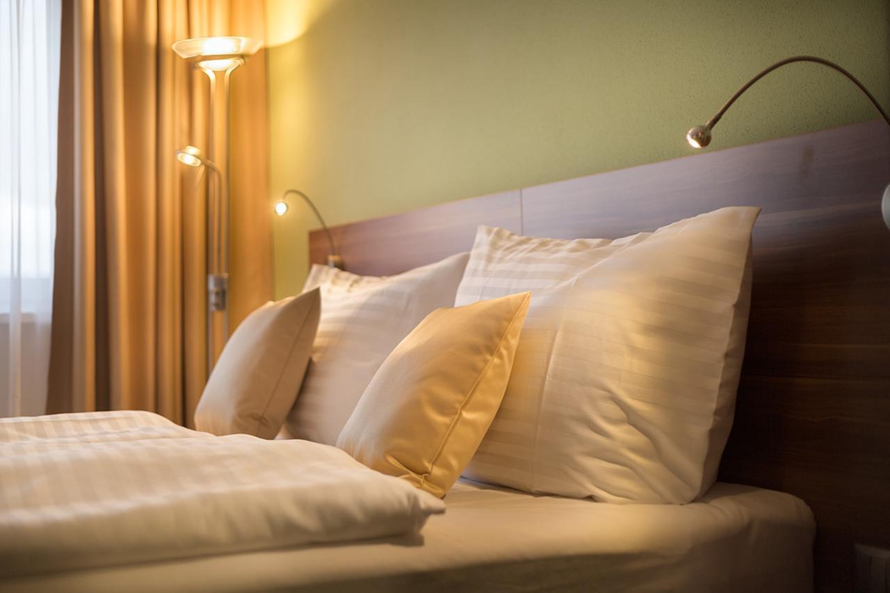 Kurhotel Pyramide Sibyllenbad ノイアルベンロイト エクステリア 写真