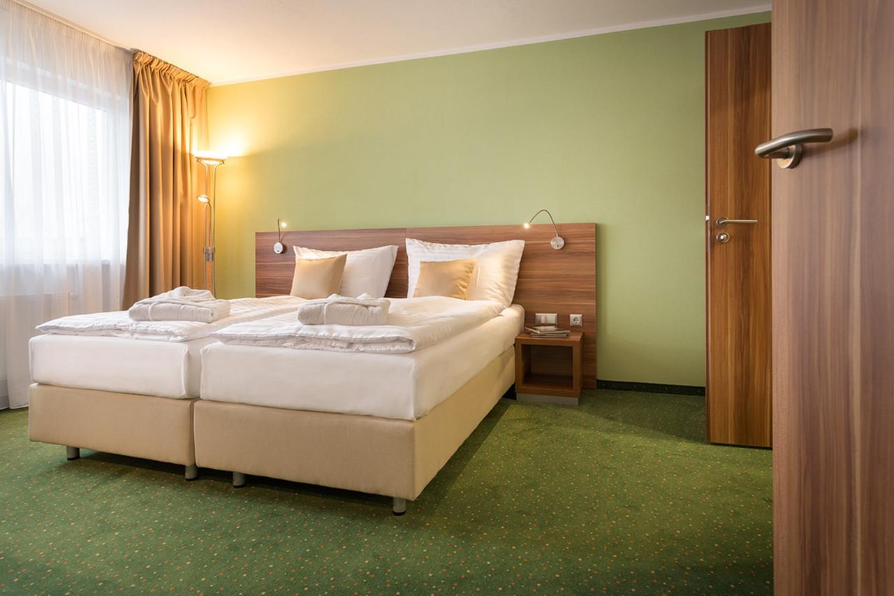 Kurhotel Pyramide Sibyllenbad ノイアルベンロイト エクステリア 写真